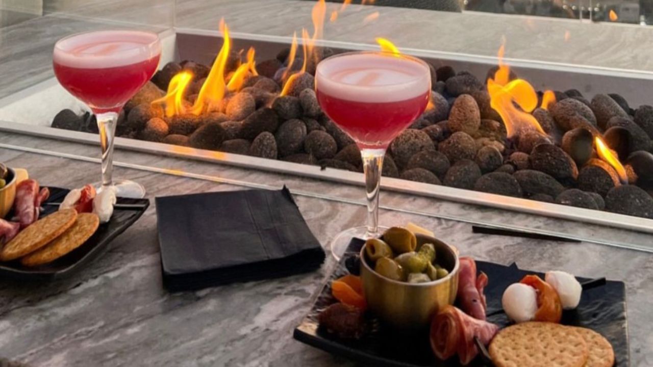 Restaurant fire tables